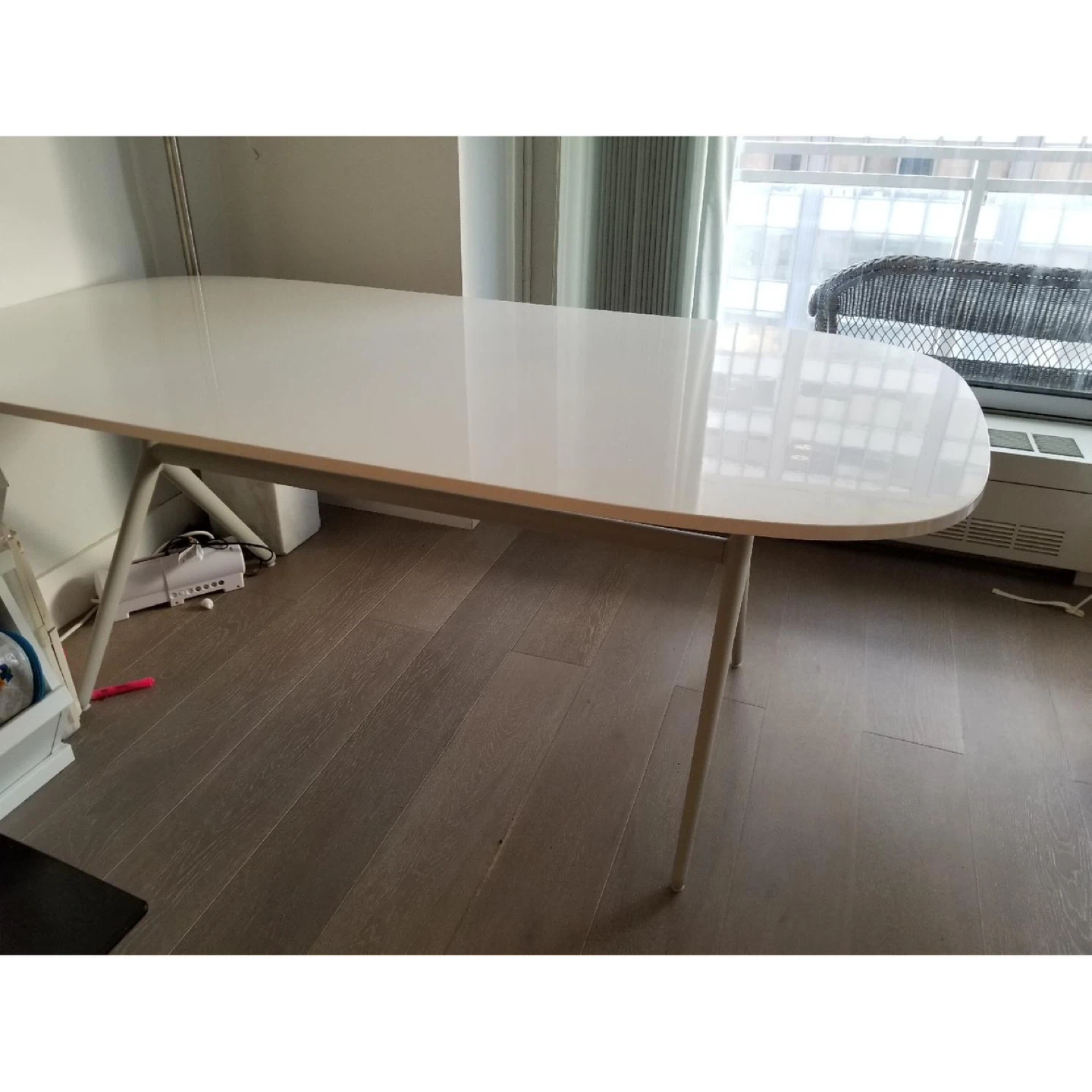 IKEA OPPRBY White Table with Metal Legs