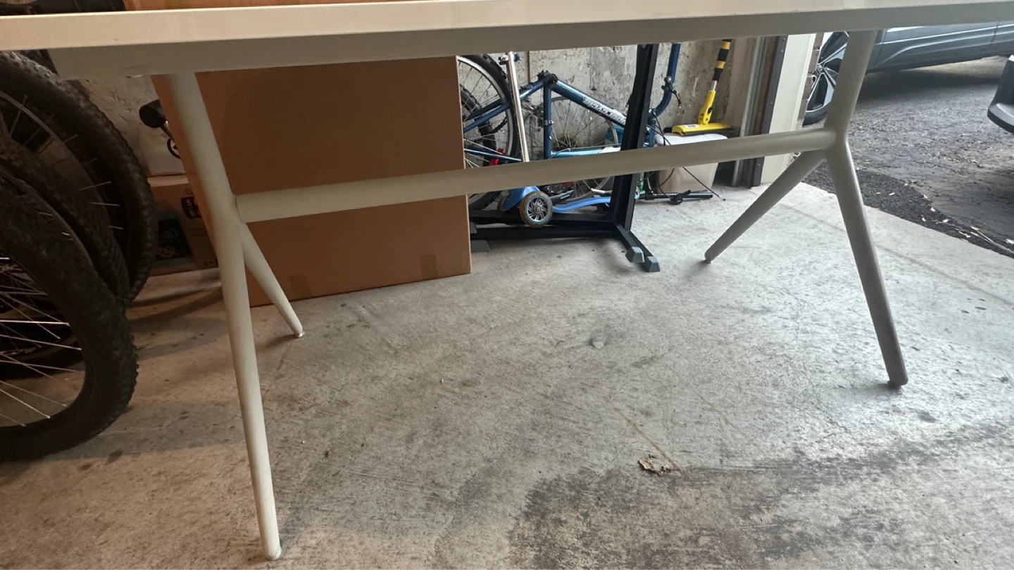 IKEA OPPRBY White Table with Metal Legs - photo 4