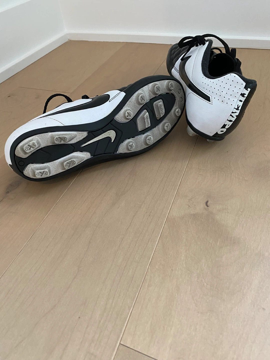 Souliers de soccer Nike Tiempo - photo 4