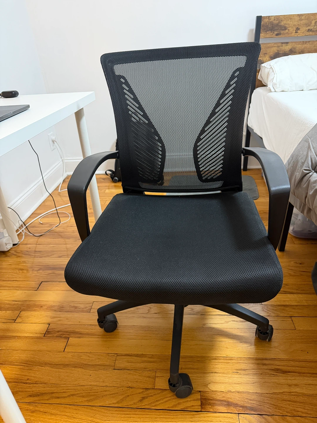 Black Mesh Office Chair with Wheels