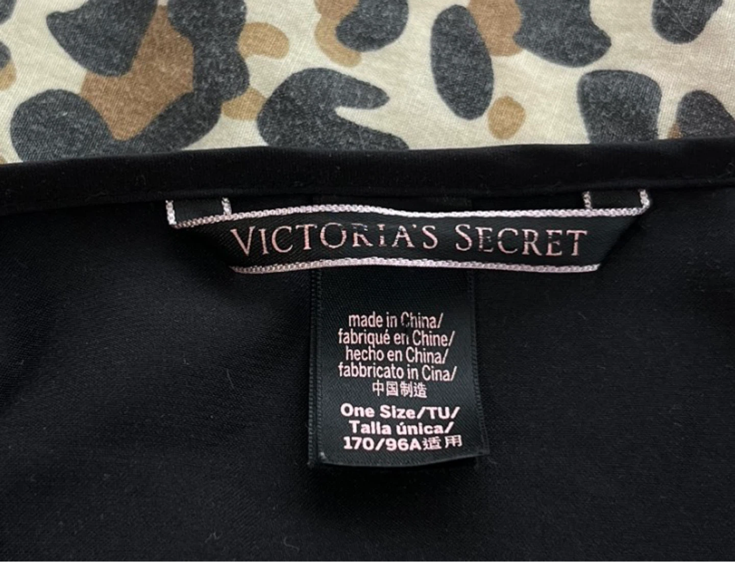 Victoria’s Secret cover up / robe - photo 2