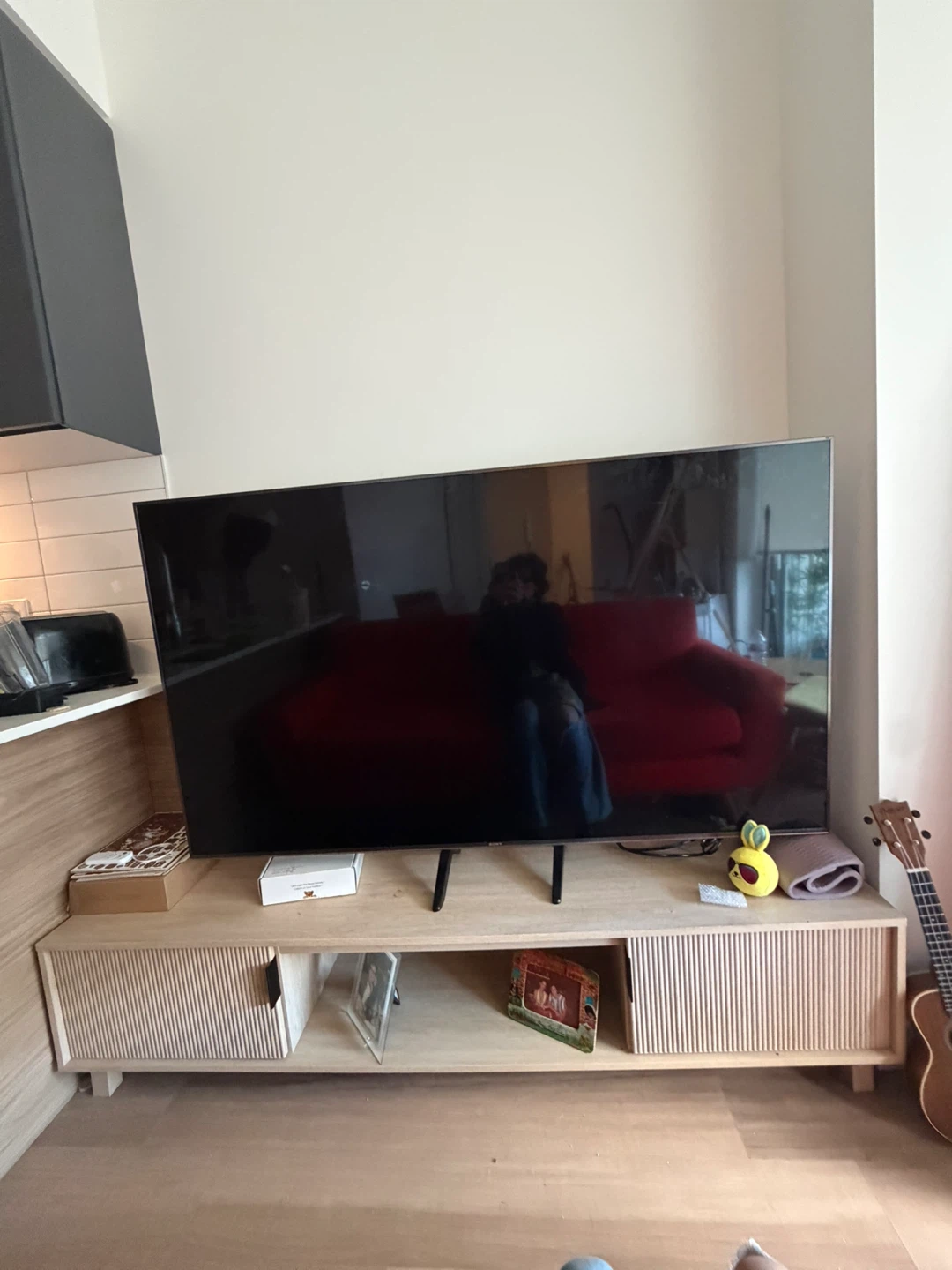 Farmann Reeded 2-Door TV Stand