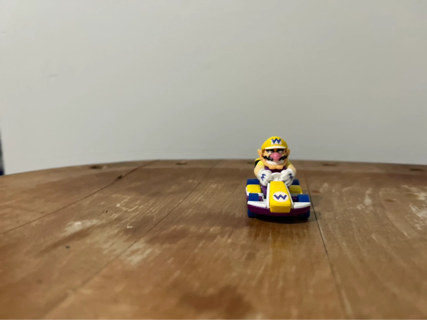 Hot wheels Mario kart 2 items - photo 3