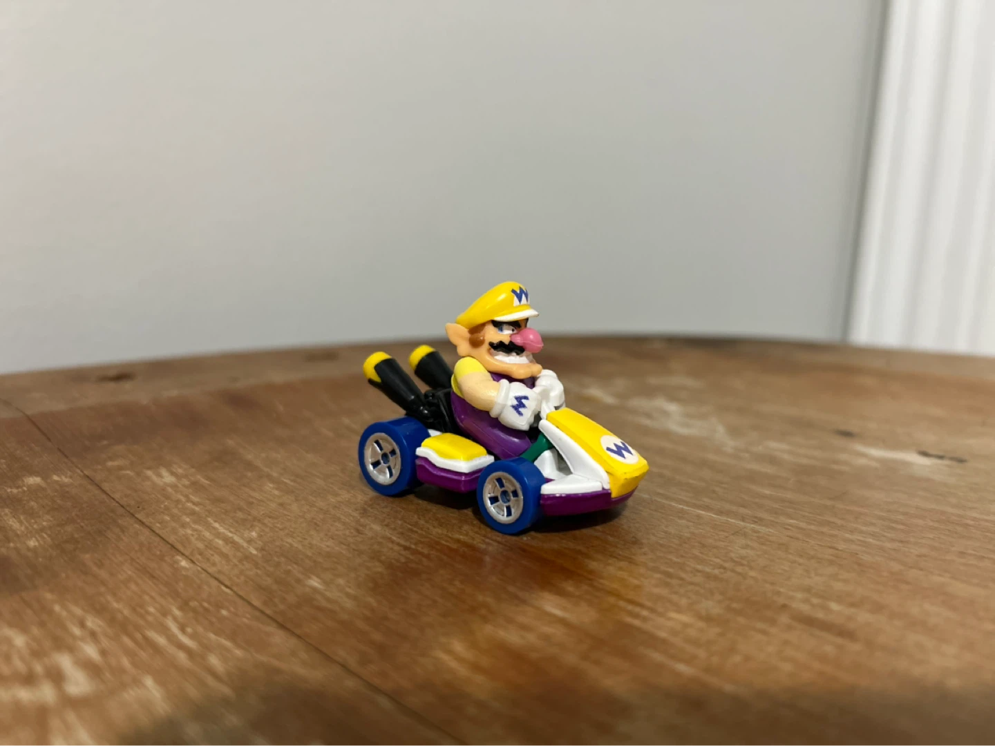 Hot wheels Mario kart 2 items - photo 2