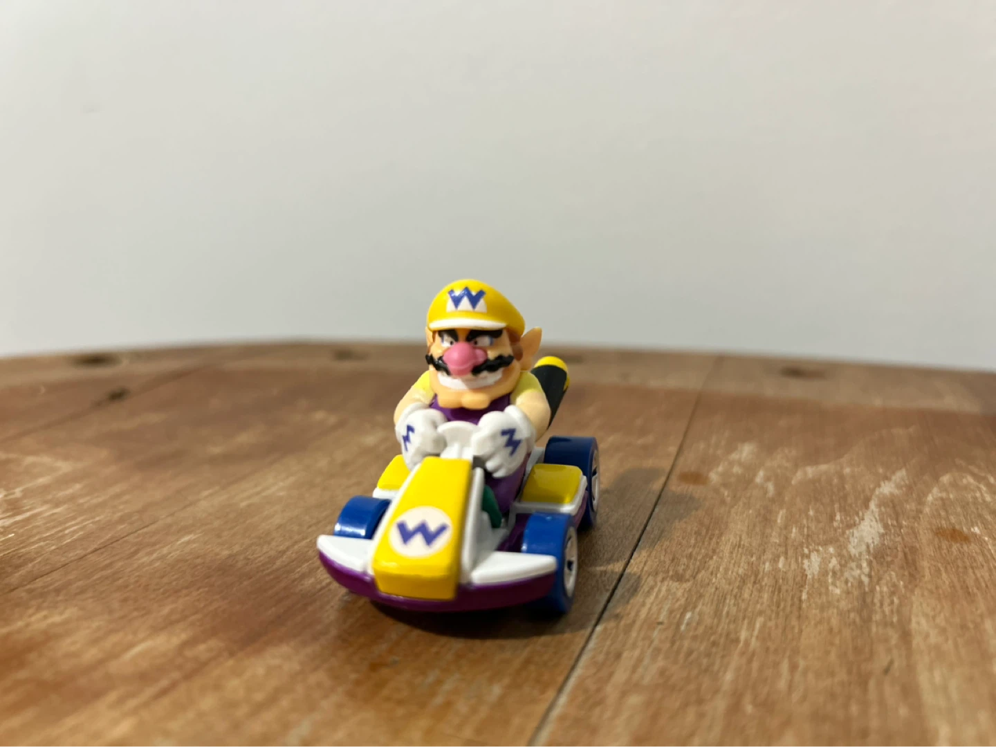 Hot wheels Mario kart 2 items - photo 4