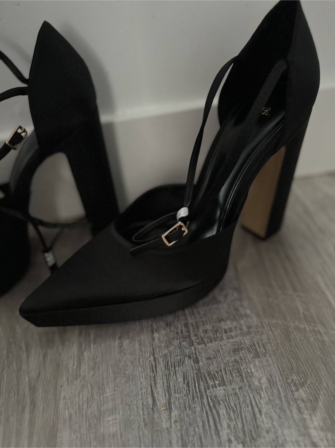 NEW!! Black ZARA Mary Jane Platform Heels