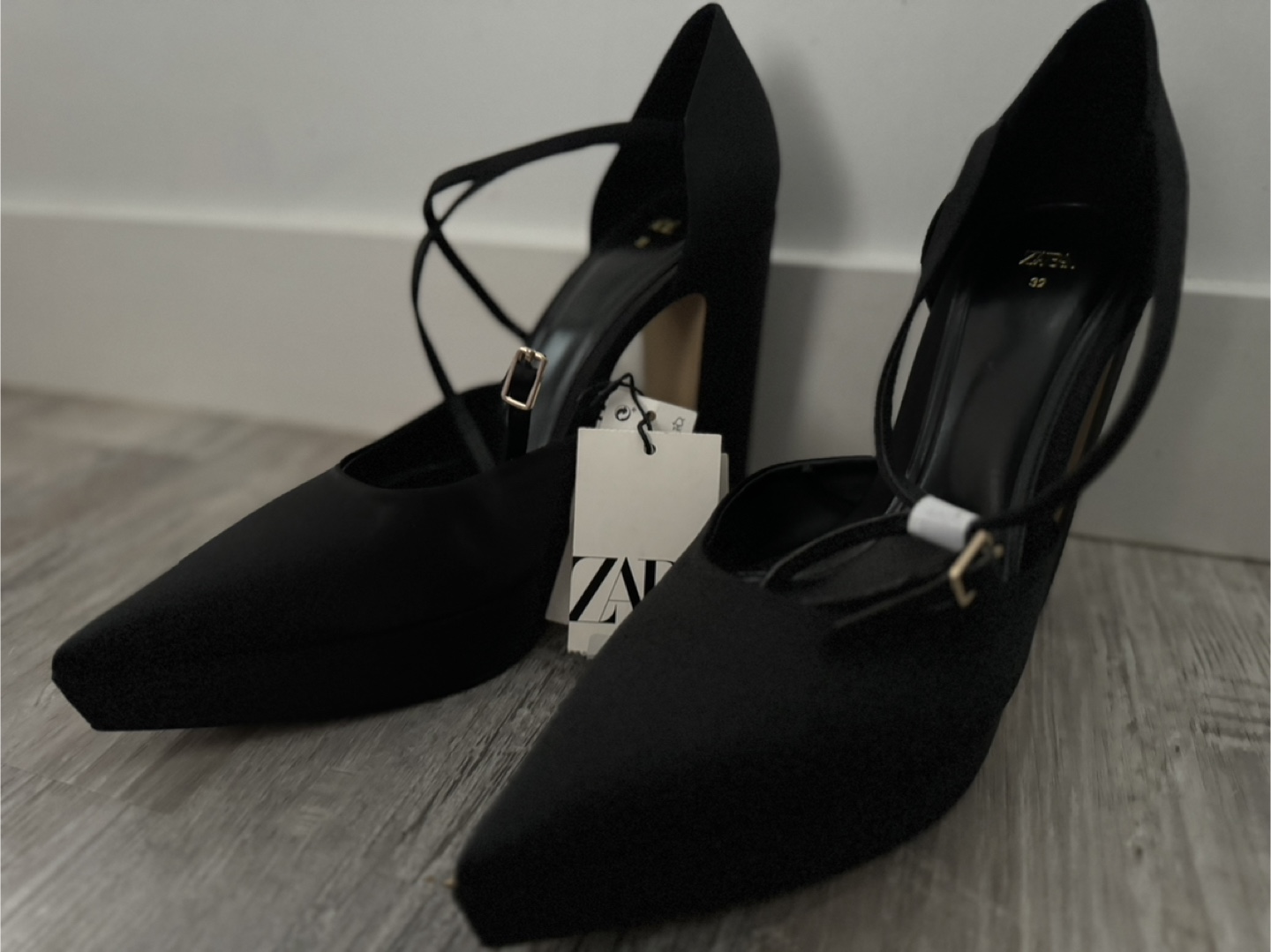 NEW!! Black ZARA Mary Jane Platform Heels - photo 3
