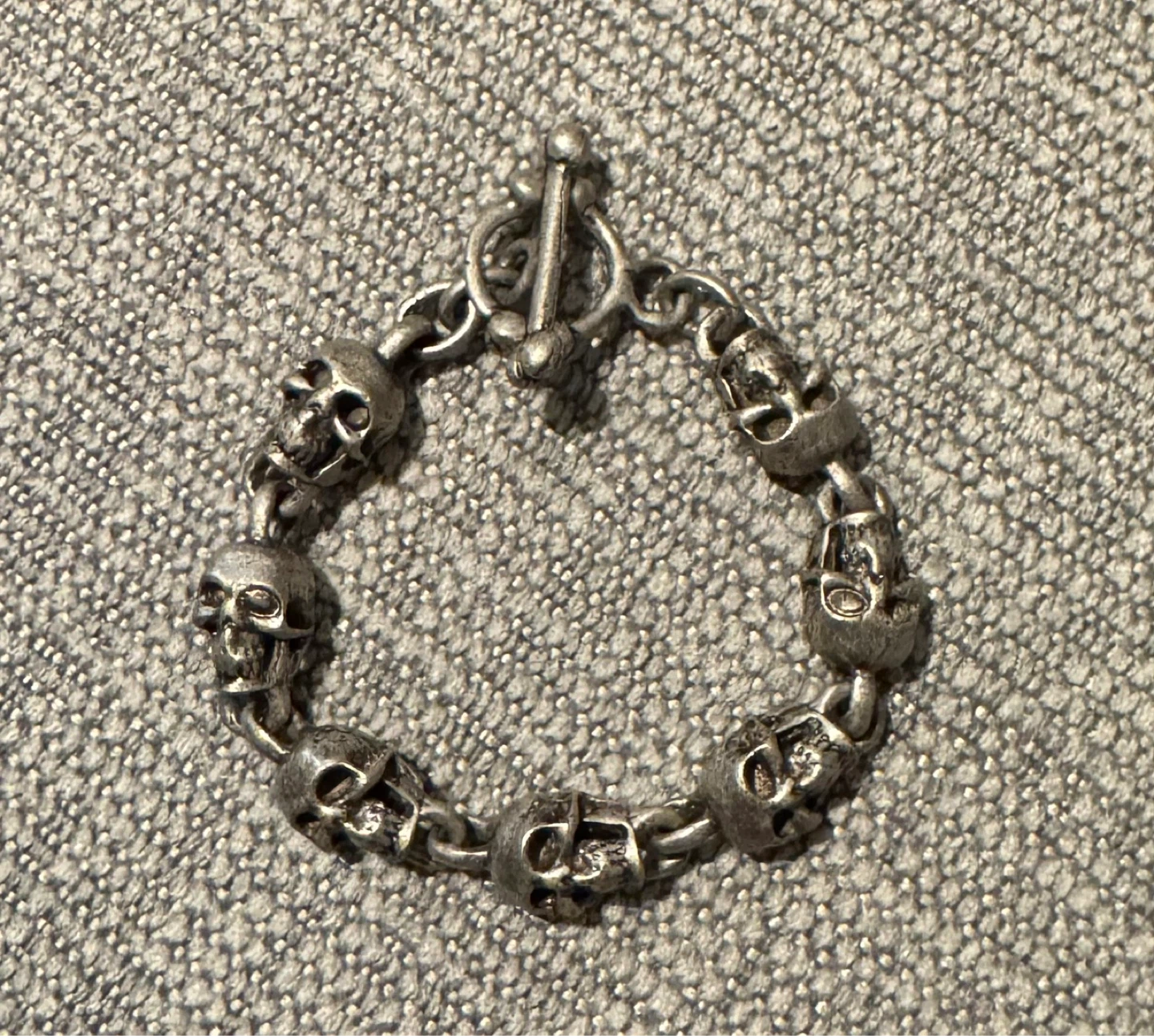 Skull pewter bracelet