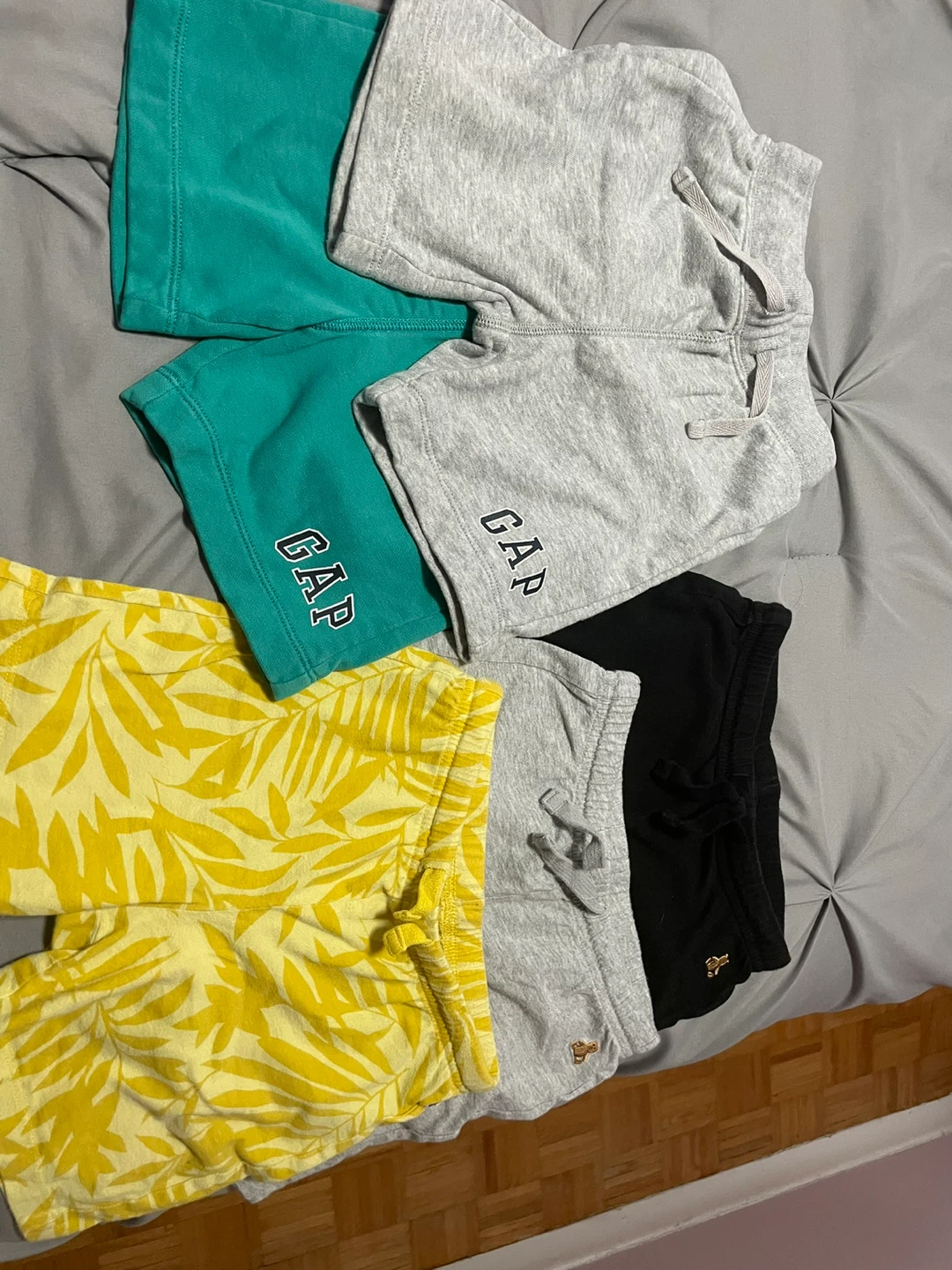 Gap kids  Shorts Bundle - Size 5