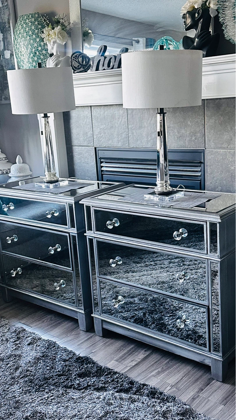 Mirrored 3-Drawer Nightstand - photo 4