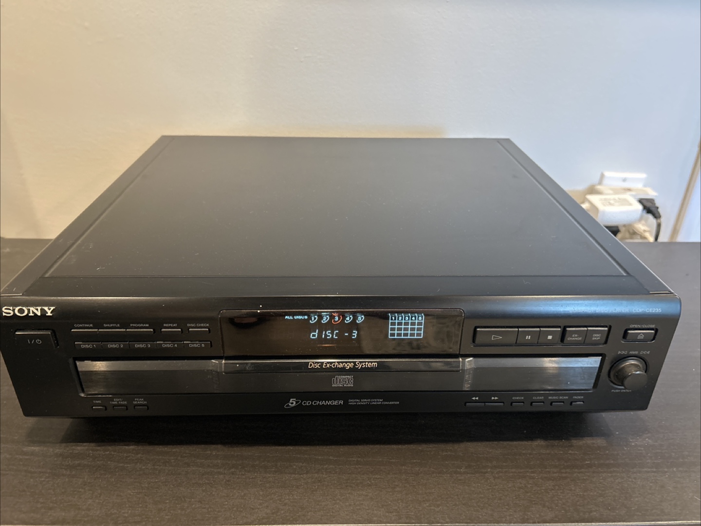 Sony 5-Disc CD Changer Player CDP-CE235