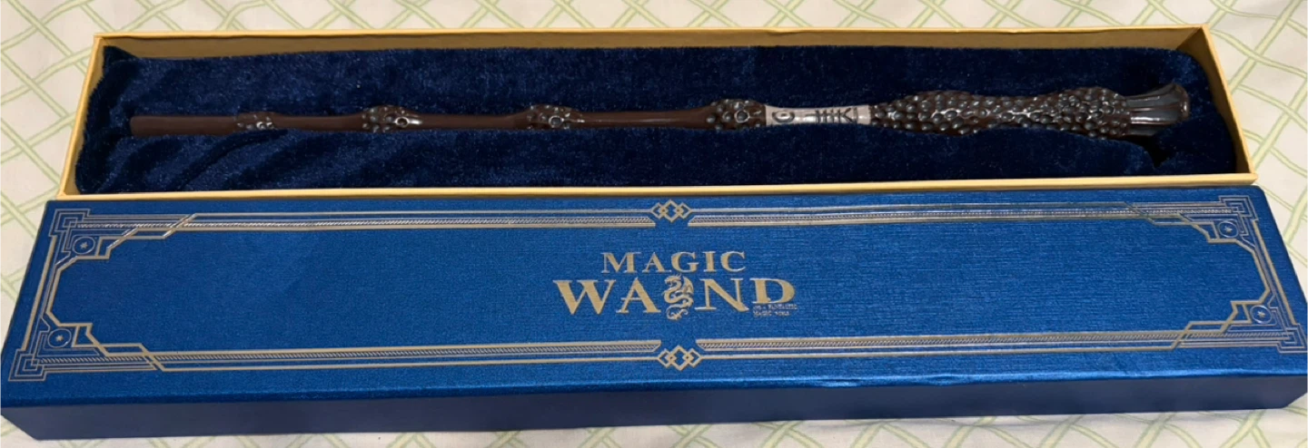 New Magic Wand And A Fantastic Magic World Lights Up
