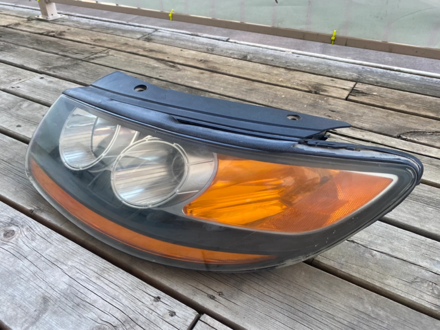 Used left Headlight Assembly Santa Fe 2012