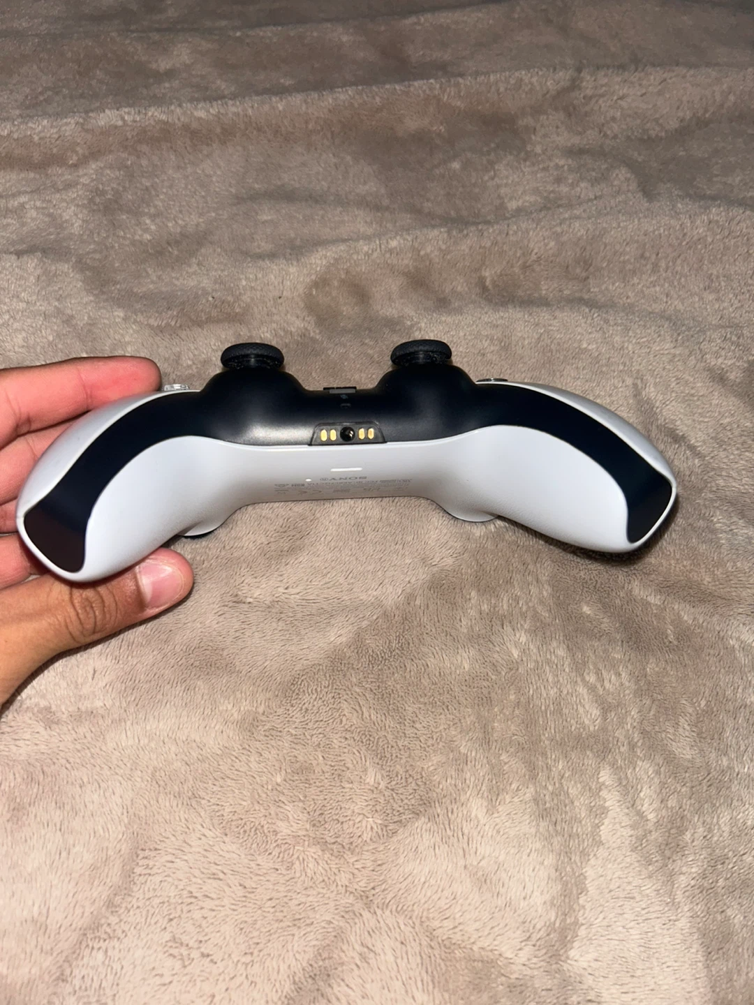 Sony PlayStation 5 DualSense Wireless Controller - photo 4