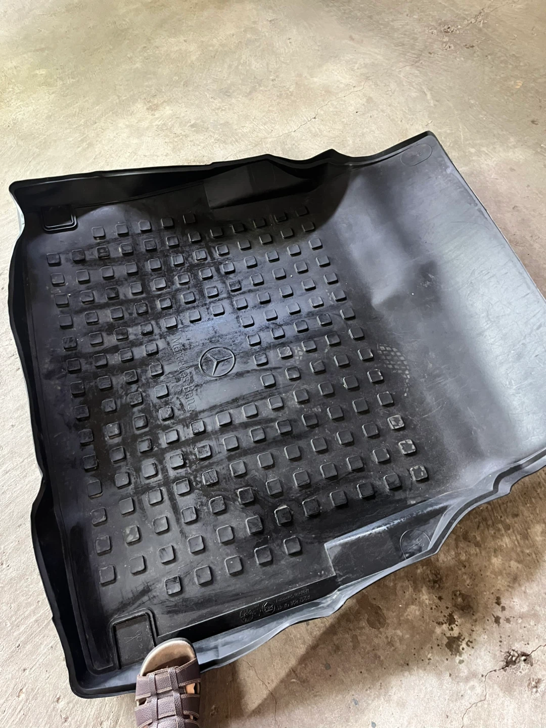 Mercedes-Benz Trunk Mat A212 814 01 41 - photo 2