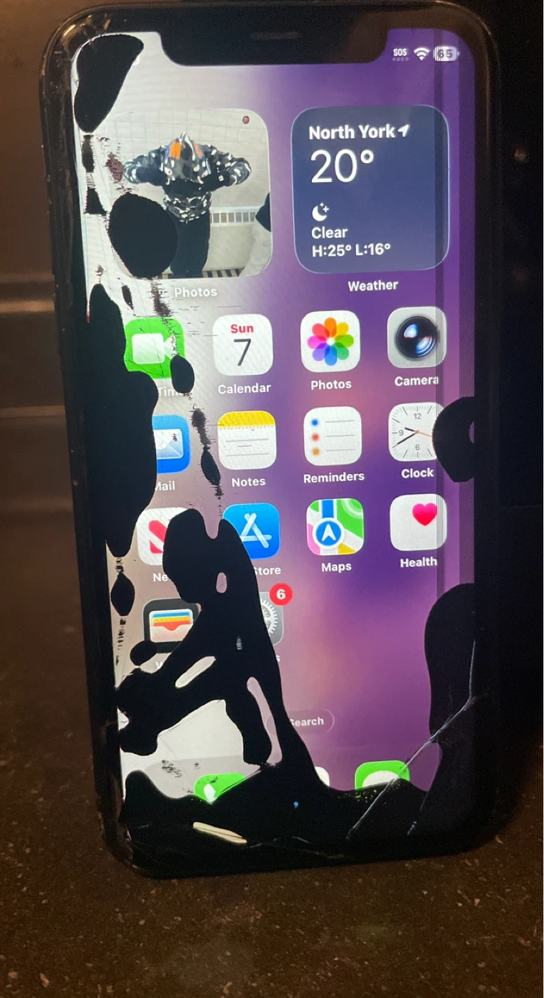 iPhone 11 - photo 2