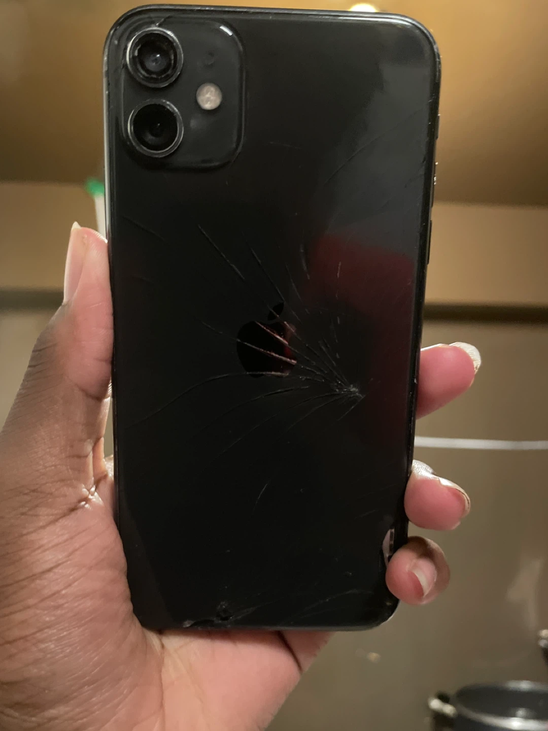 iPhone 11 - photo 3