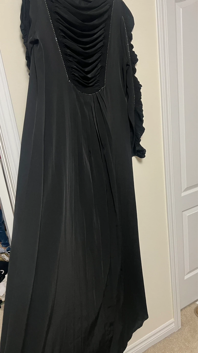 Queen Bee Black Abaya with Rhinestone Embellishments - photo 4