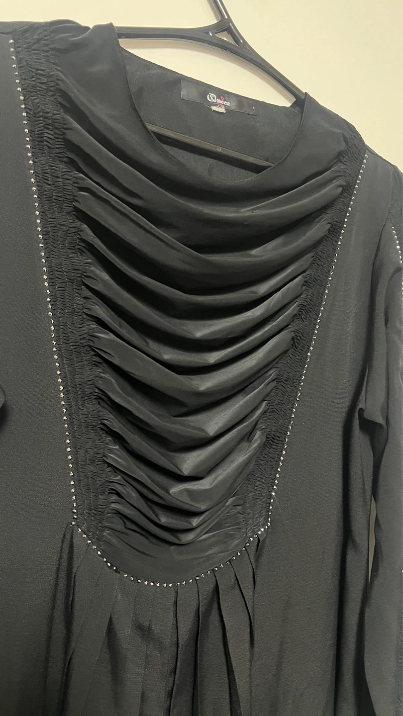 Queen Bee Black Abaya with Rhinestone Embellishments