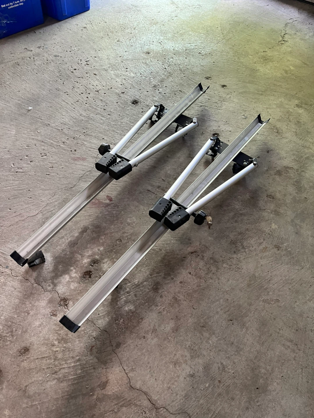 Top Pop Rails Roof Rack Bike Carriers (Pair)