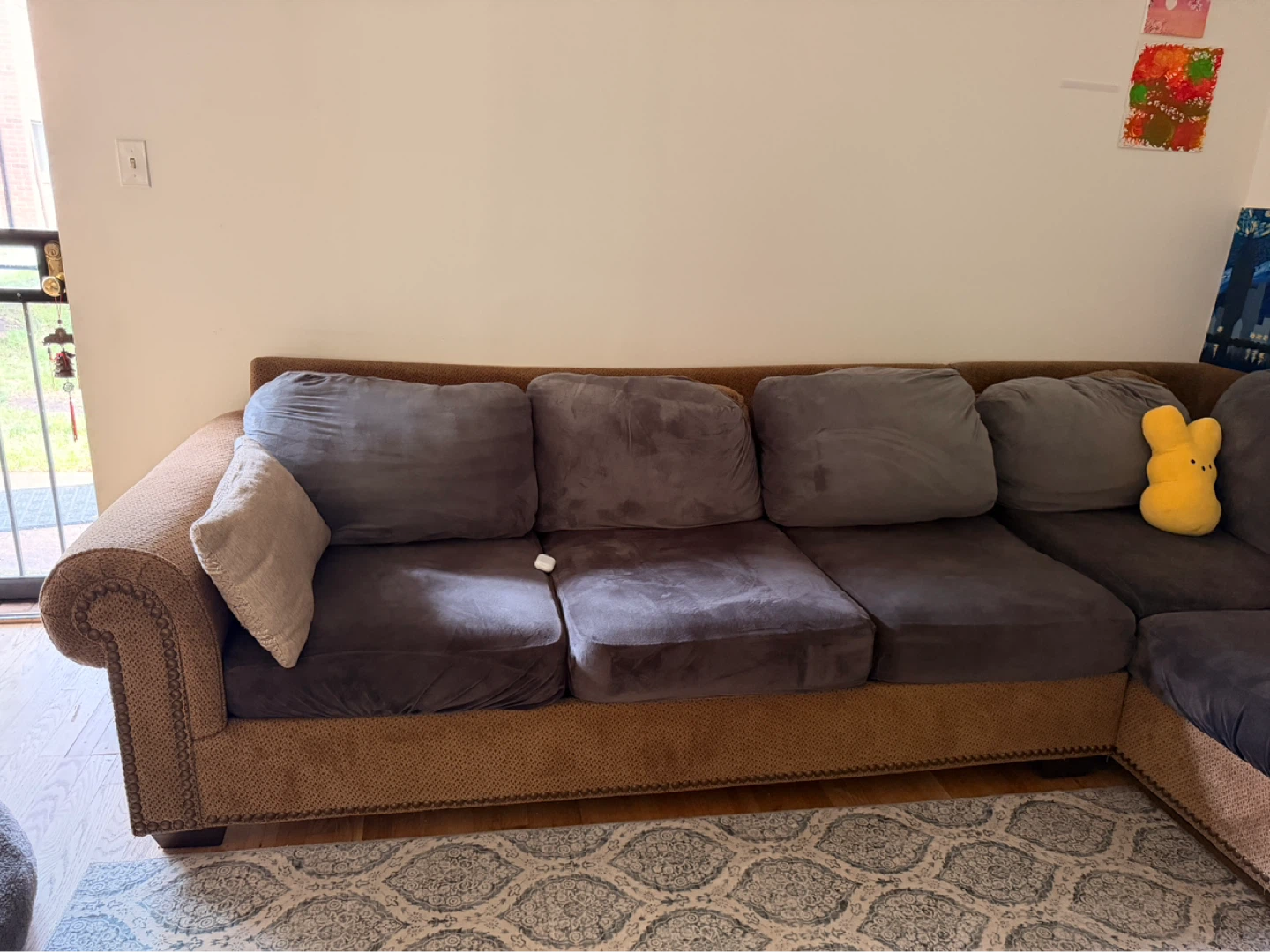 Sectional Couch - photo 2