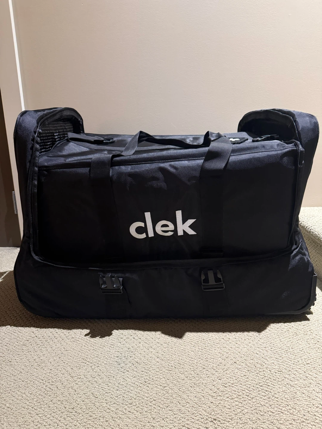 Clek Black Travel Bag - photo 3