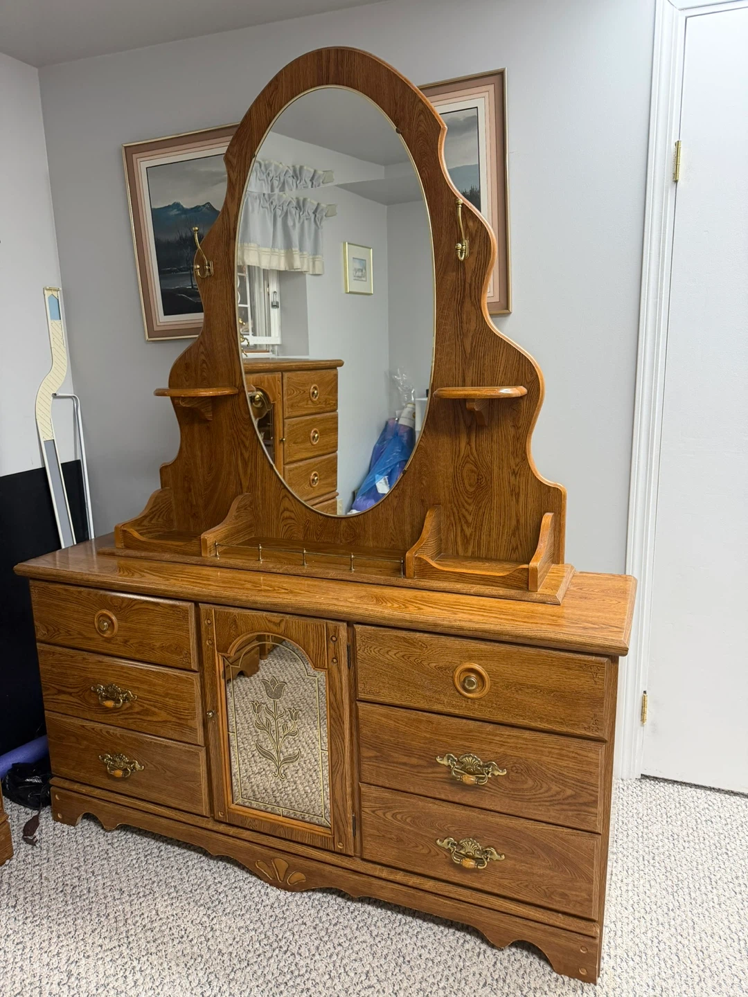 Oak Dresser Set with Mirror and Nightstand - photo 2