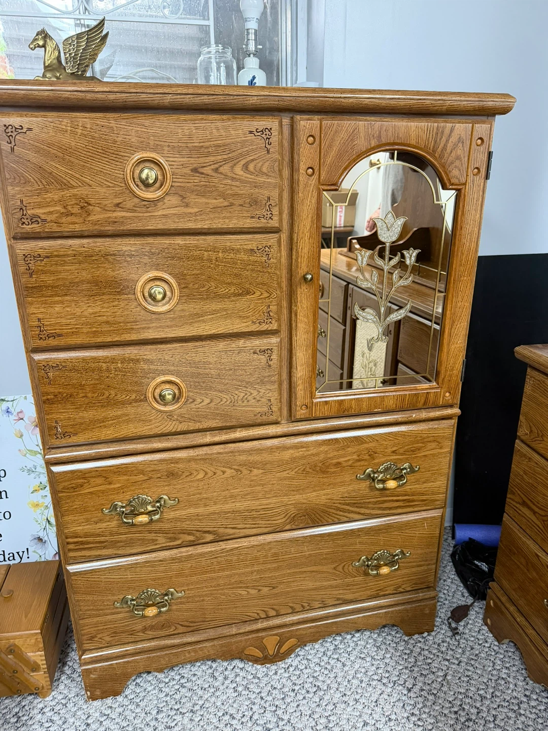 Oak Dresser Set with Mirror and Nightstand - photo 3
