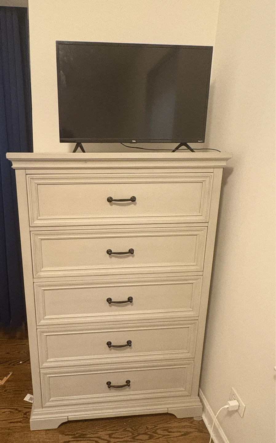 Cream 5-Drawer Dresser