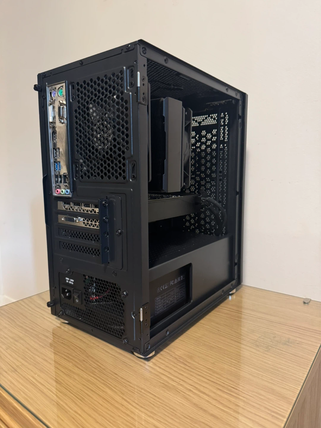 Desktop PC ddr4 16gb//256/I5/1060 - photo 3