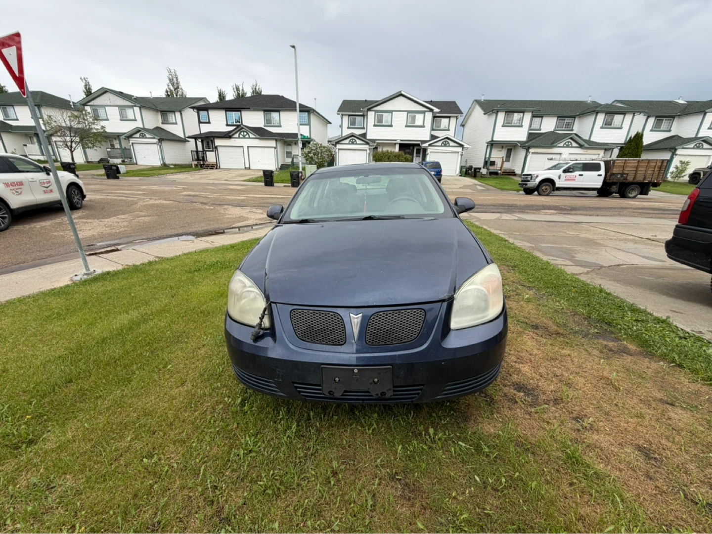 2009 Pontiac G5 Sedan - photo 2