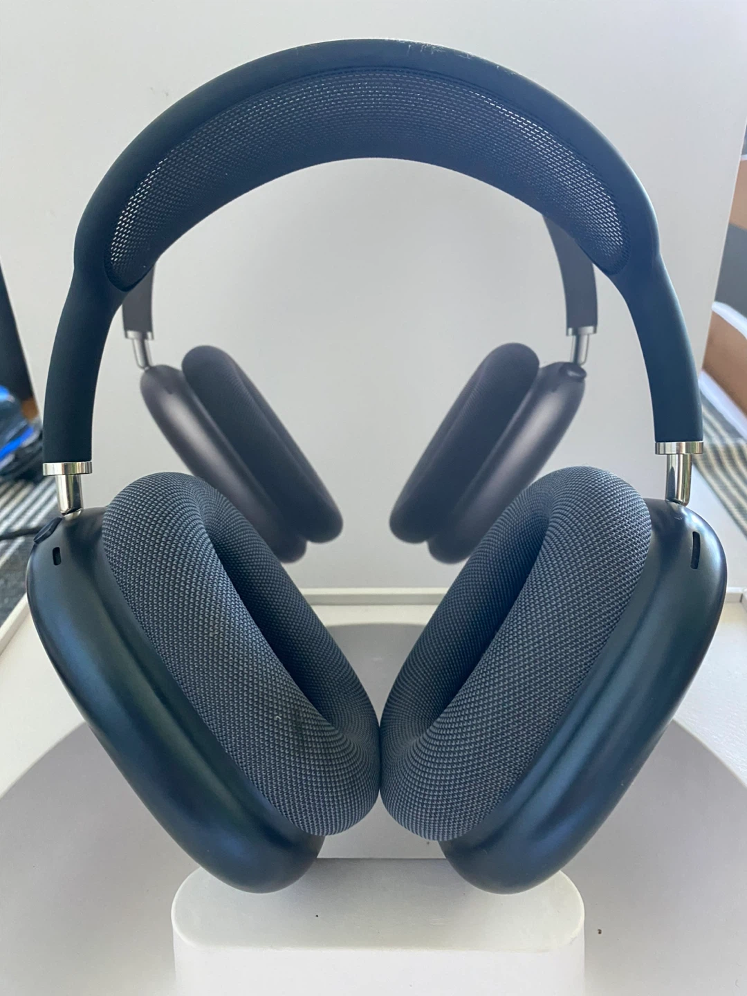 Apple AirPods Max Headphones - photo 2