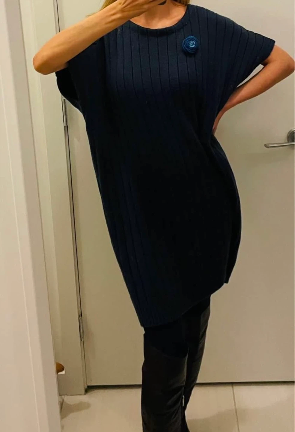 Navy Blue Tunic Sweater with Brooch - photo 2