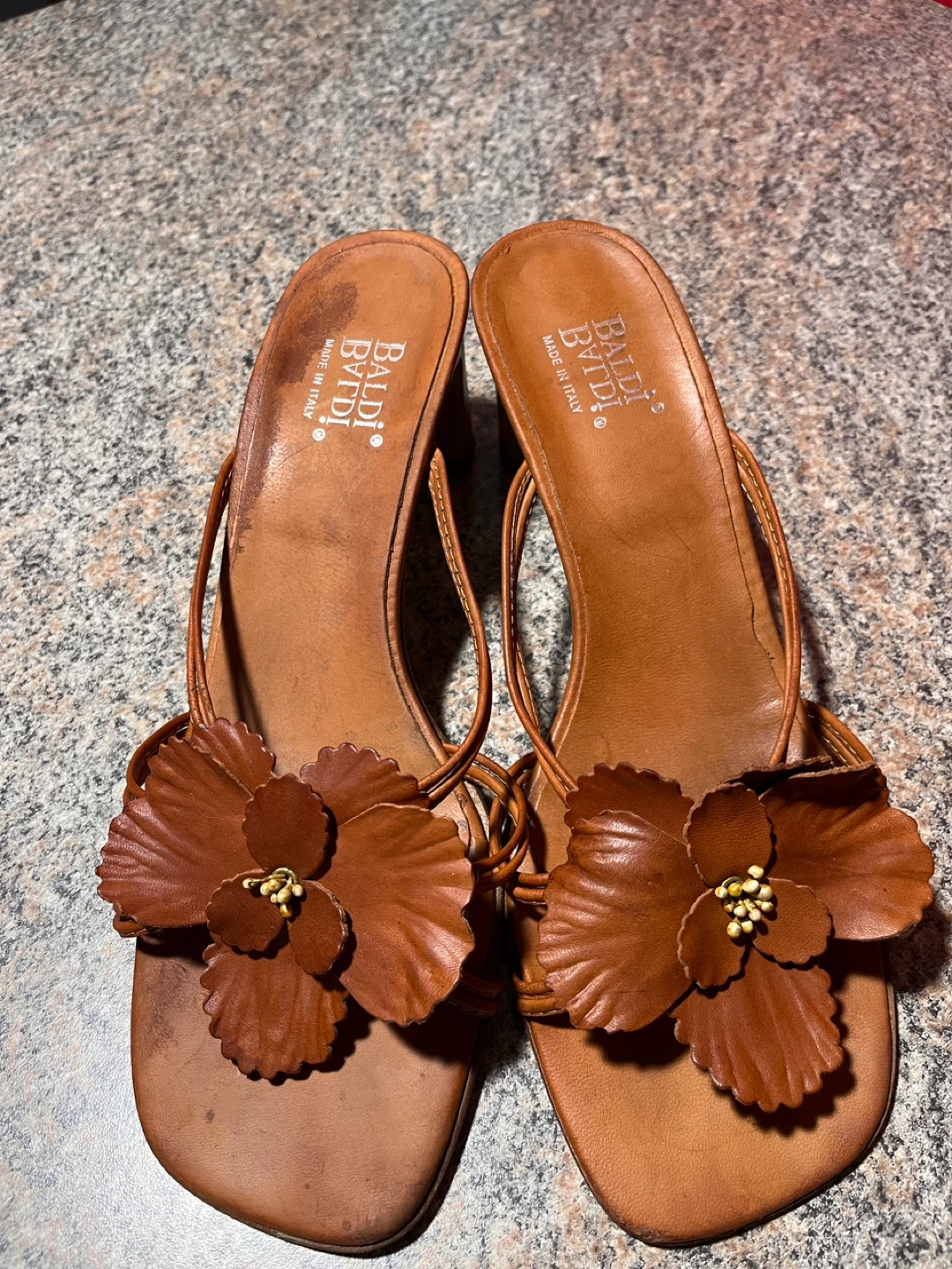 Baldi By Dzi Brown Leather Flower Heeled Sandals