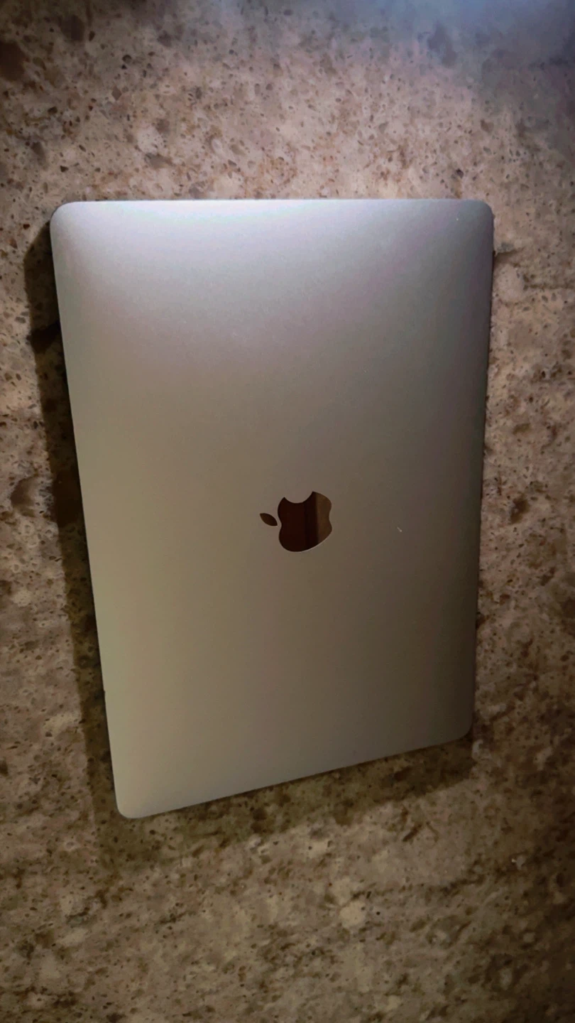 Apple MacBook Pro Laptop - photo 3