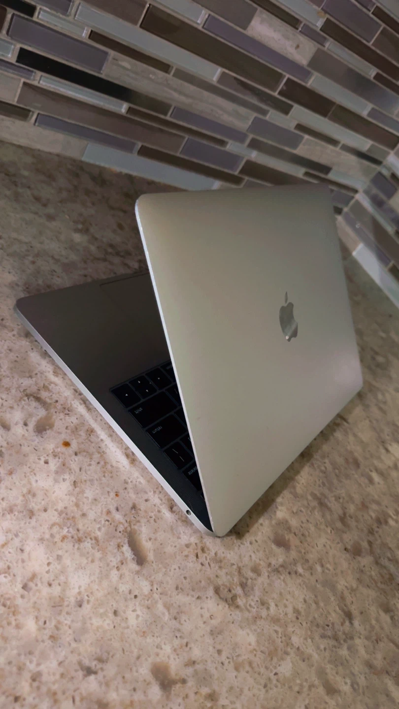 Apple MacBook Pro Laptop - photo 2