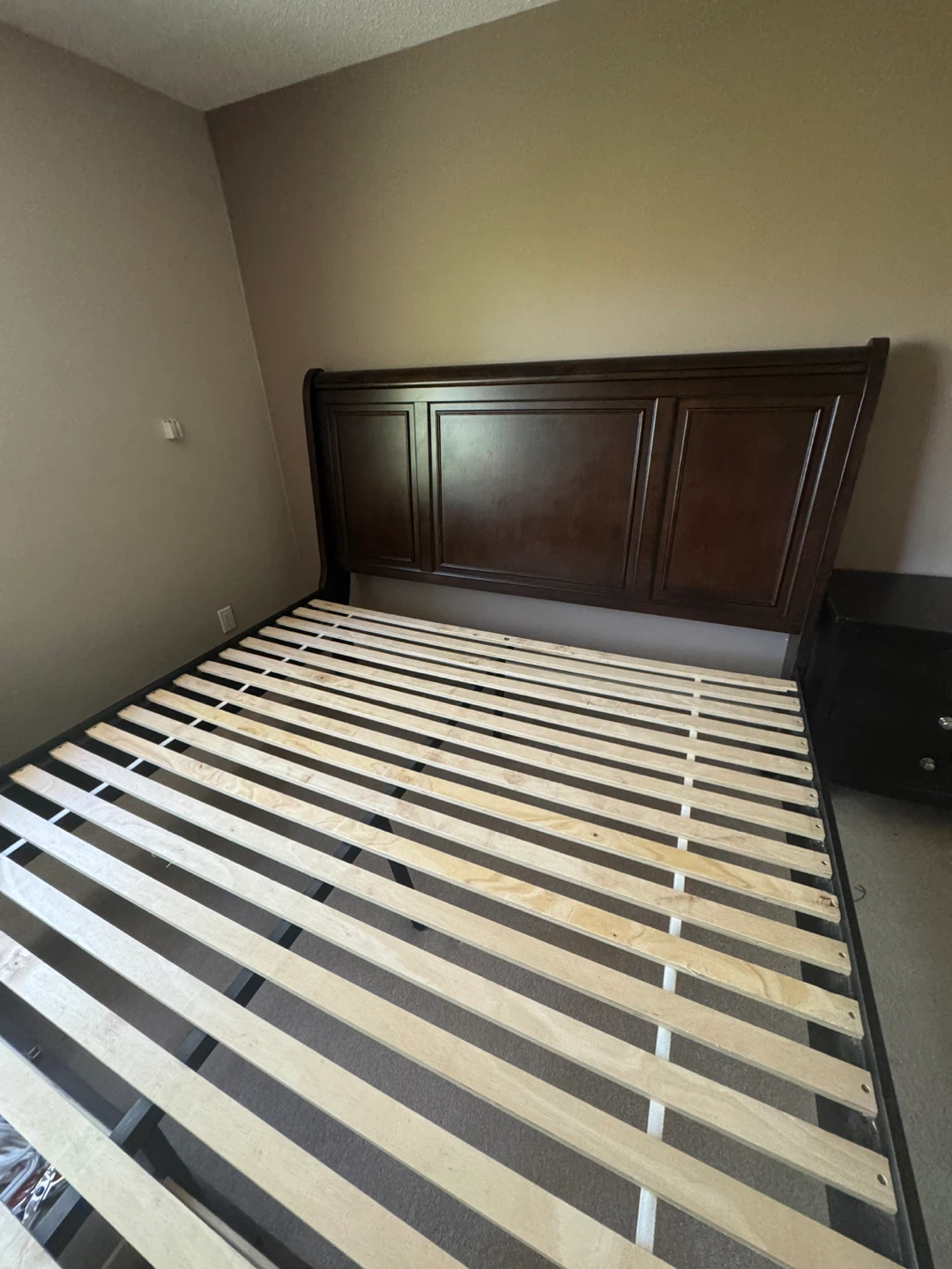 King Bed with Storage - DROPOFF available - photo 2