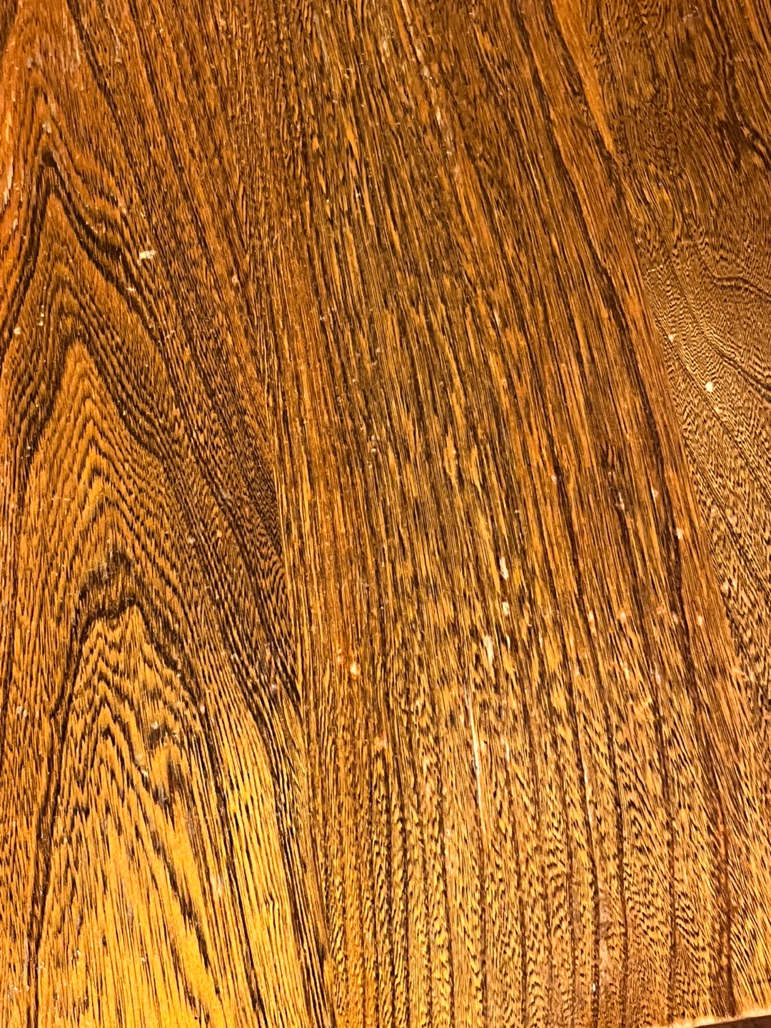 *MOVING SALE* 4 Oak chairs and table with extenders - photo 4