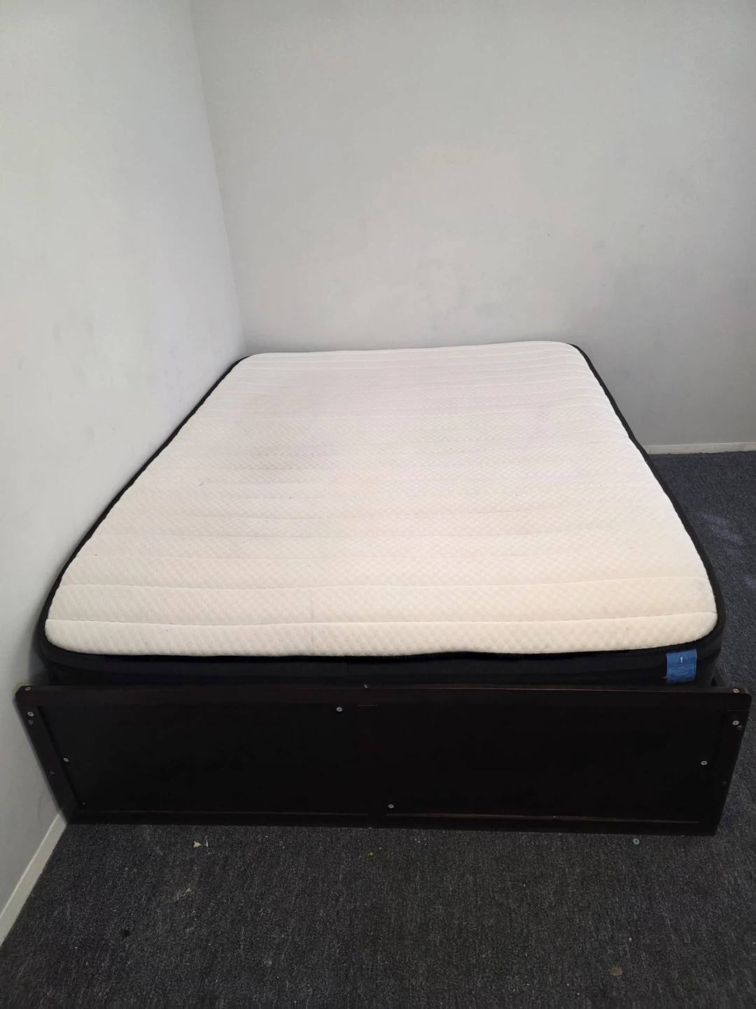 Queen Size Mattress - photo 2