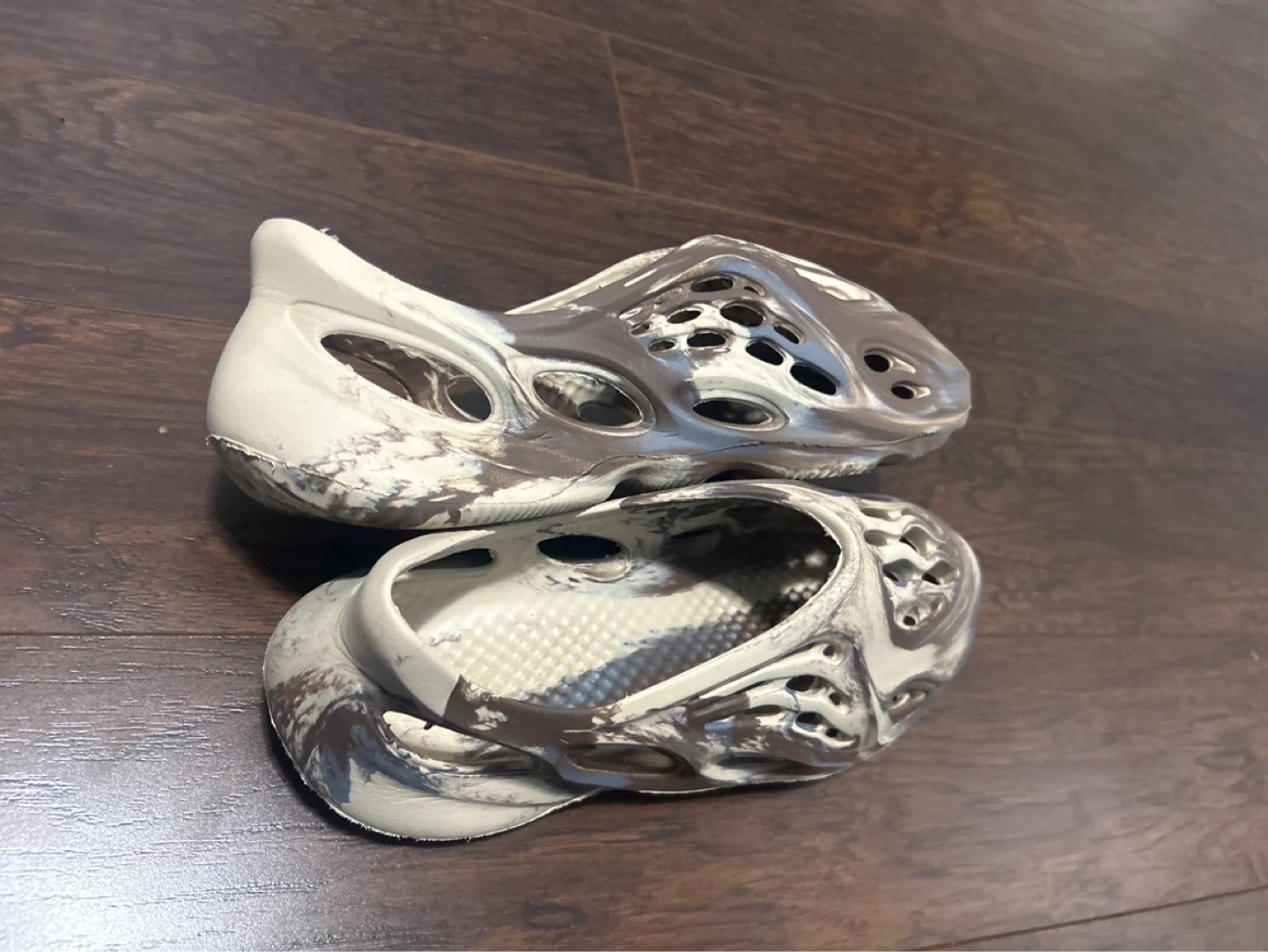Brown and White Foam Runner Style Shoes - photo 5
