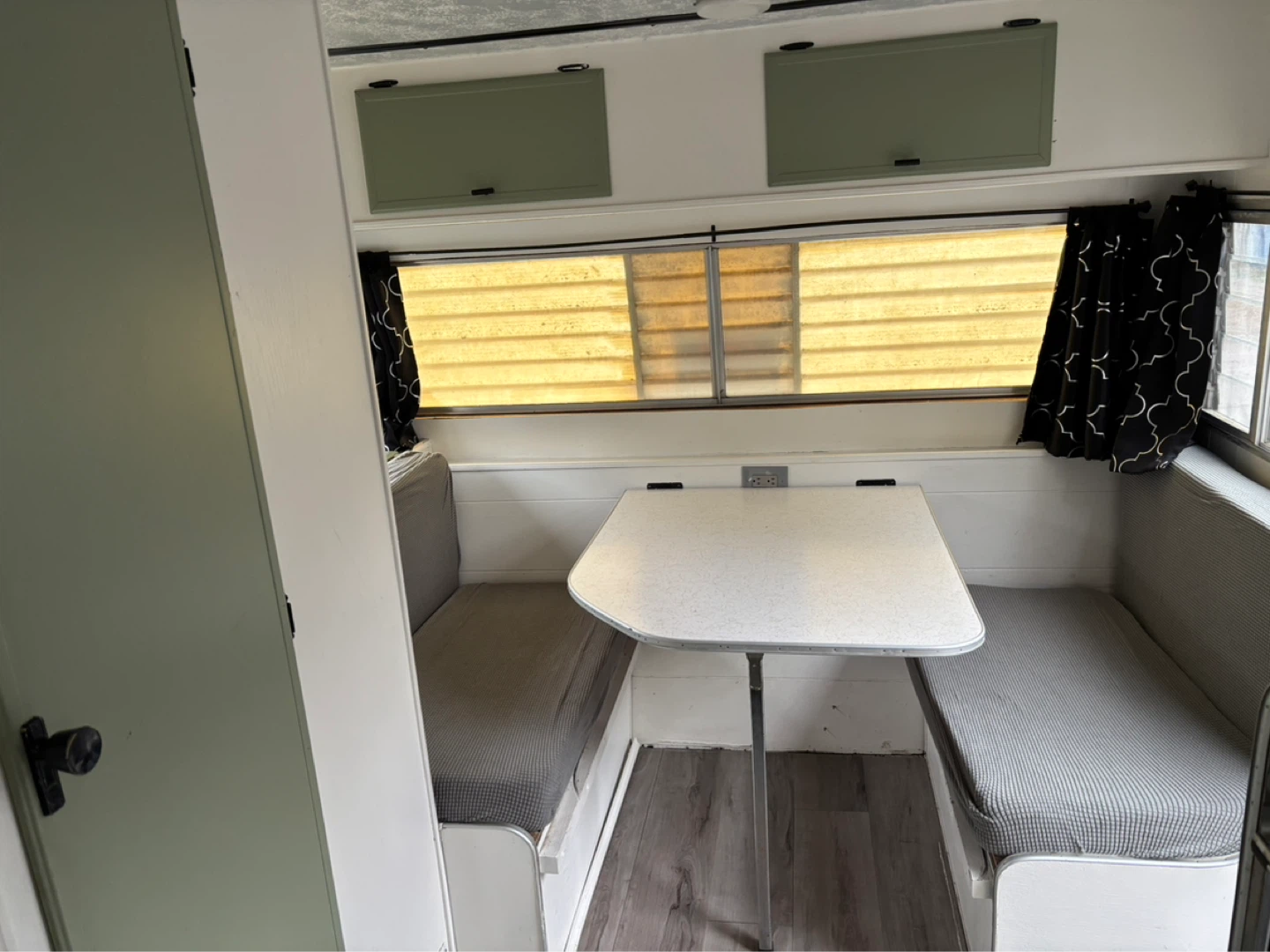 1972 Skylark Travel Trailer - photo 3