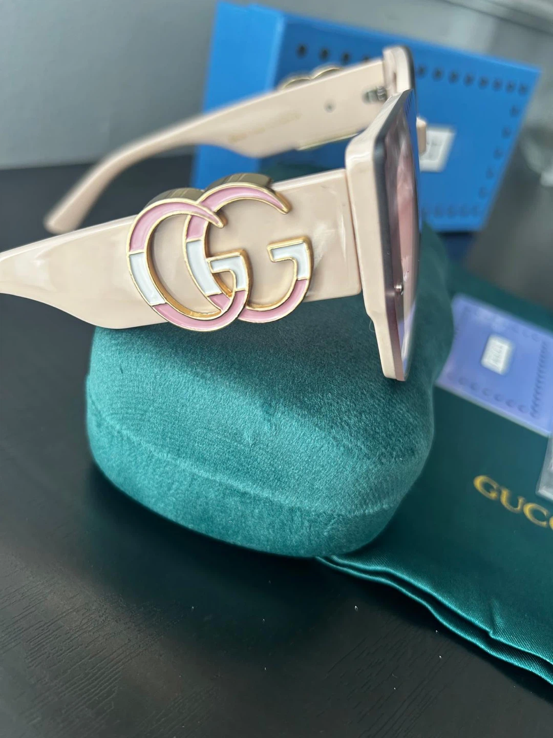 Gucci Women's Sunglasses - photo 3