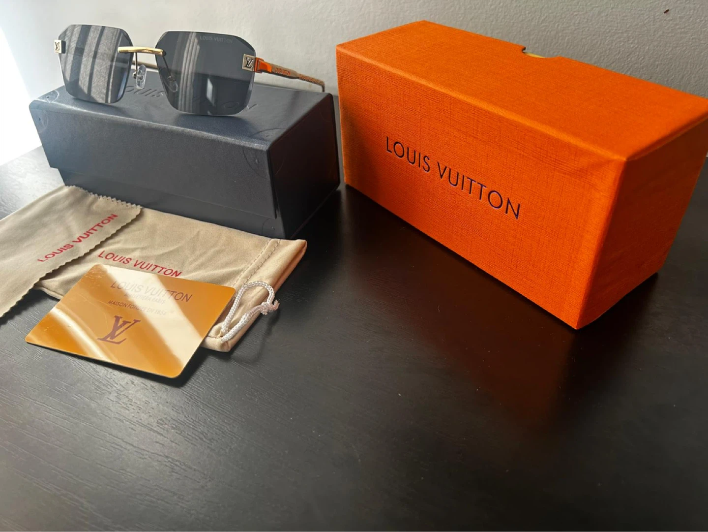 Louis Vuitton Sunglasses - photo 3
