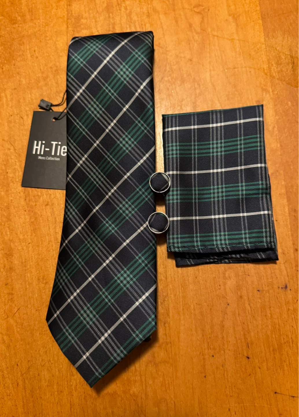 Mens Hi-Tie green plaid tie set, new