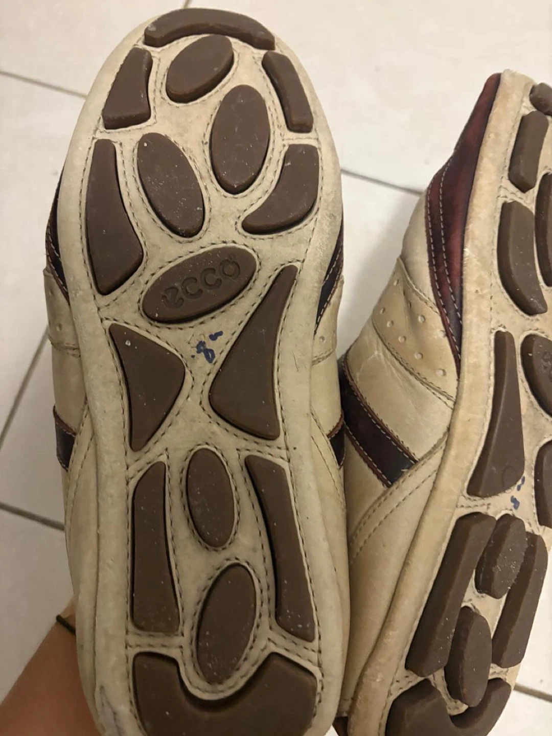 ECCO Leather Sneakers - photo 4