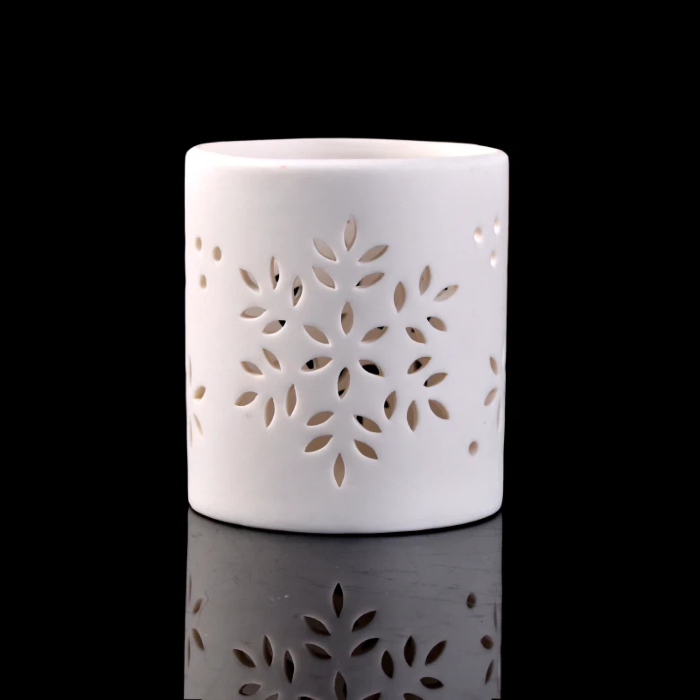 White Ceramic Cut-out Candle Holder - photo 4