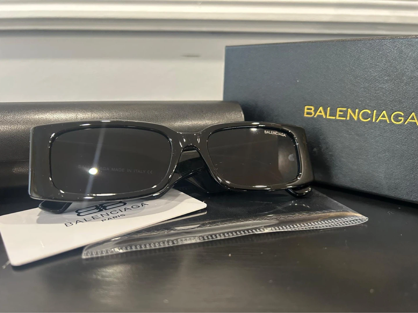Balenciaga Black Sunglasses - photo 3