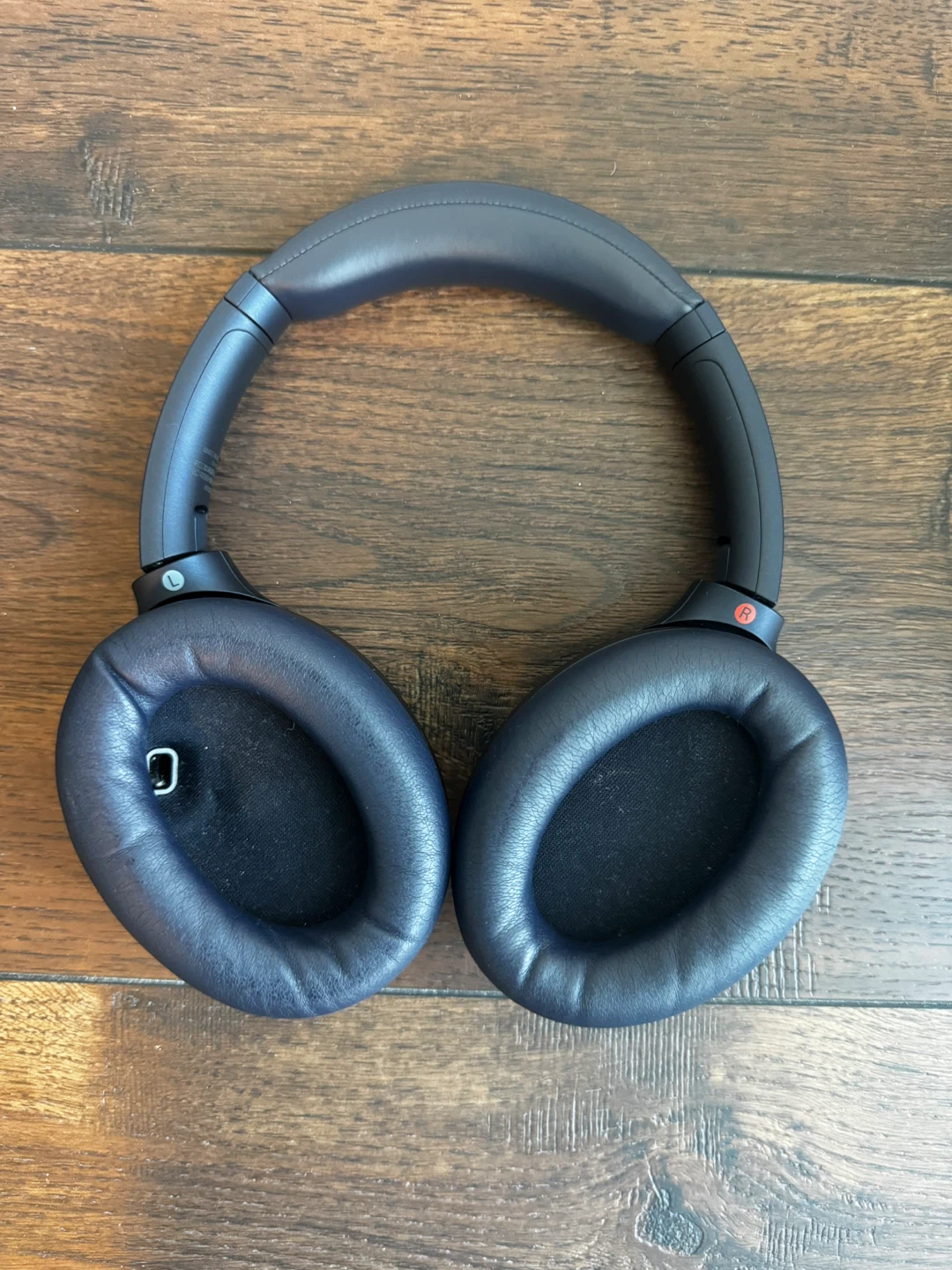 Sony WH-1000XM4 Wireless Noise Cancelling Headphones - photo 3