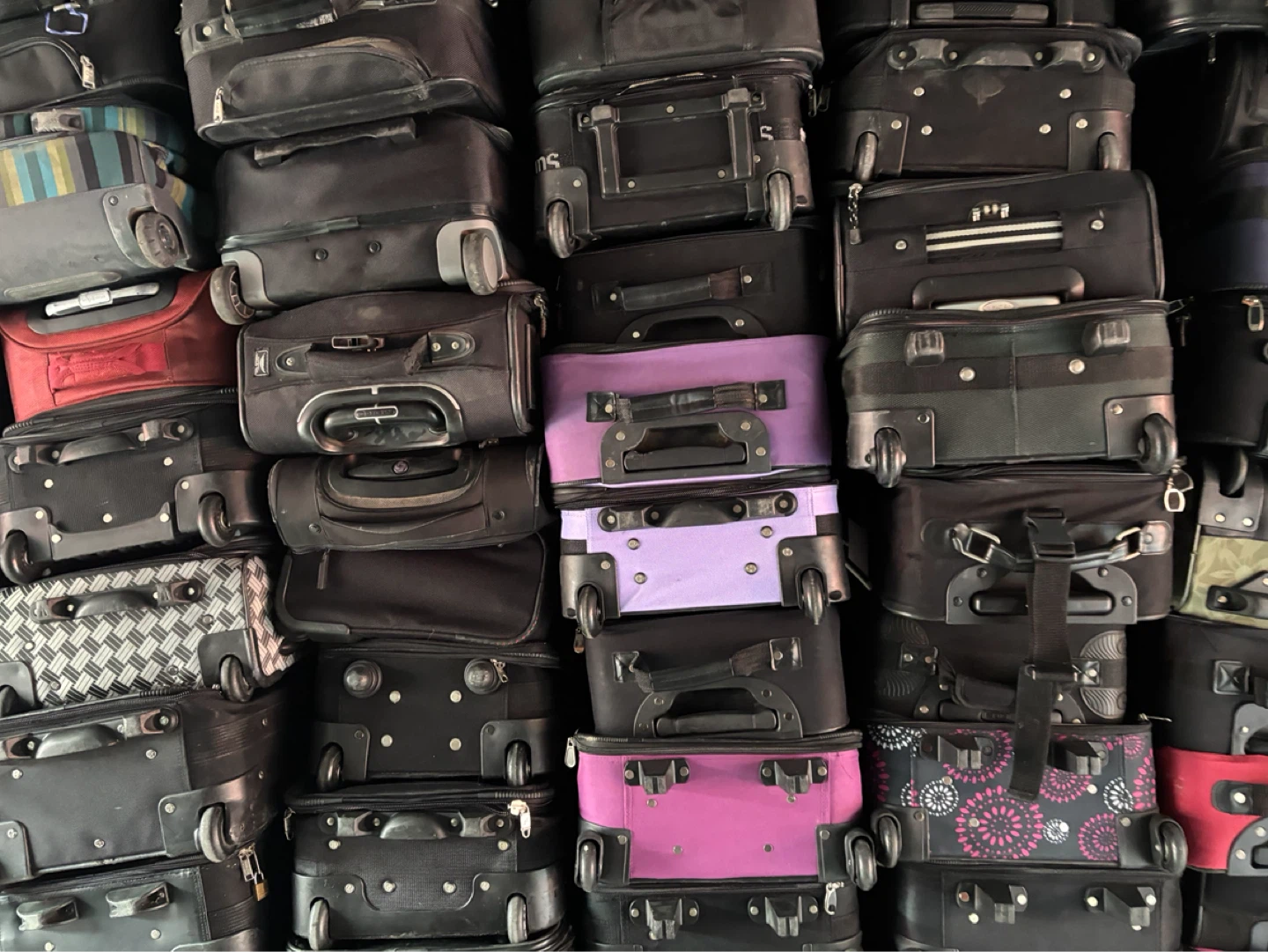 Suitcase Sale - photo 5