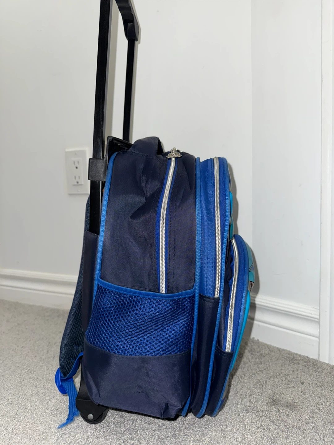Kids Batman Rolling Backpack - photo 3